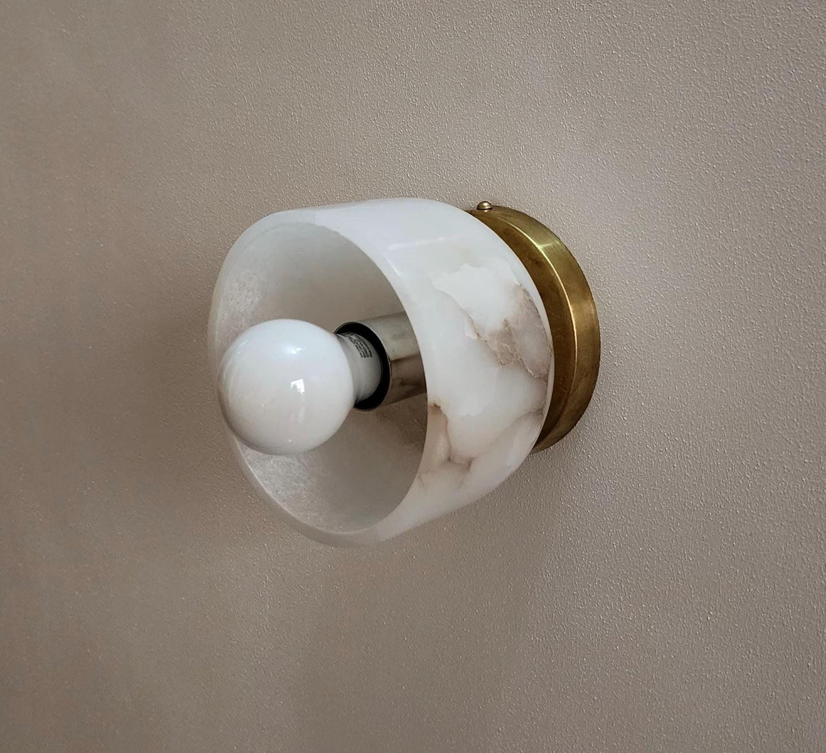 Artisan Alabaster Brass Wall Lamp | Frost Lights