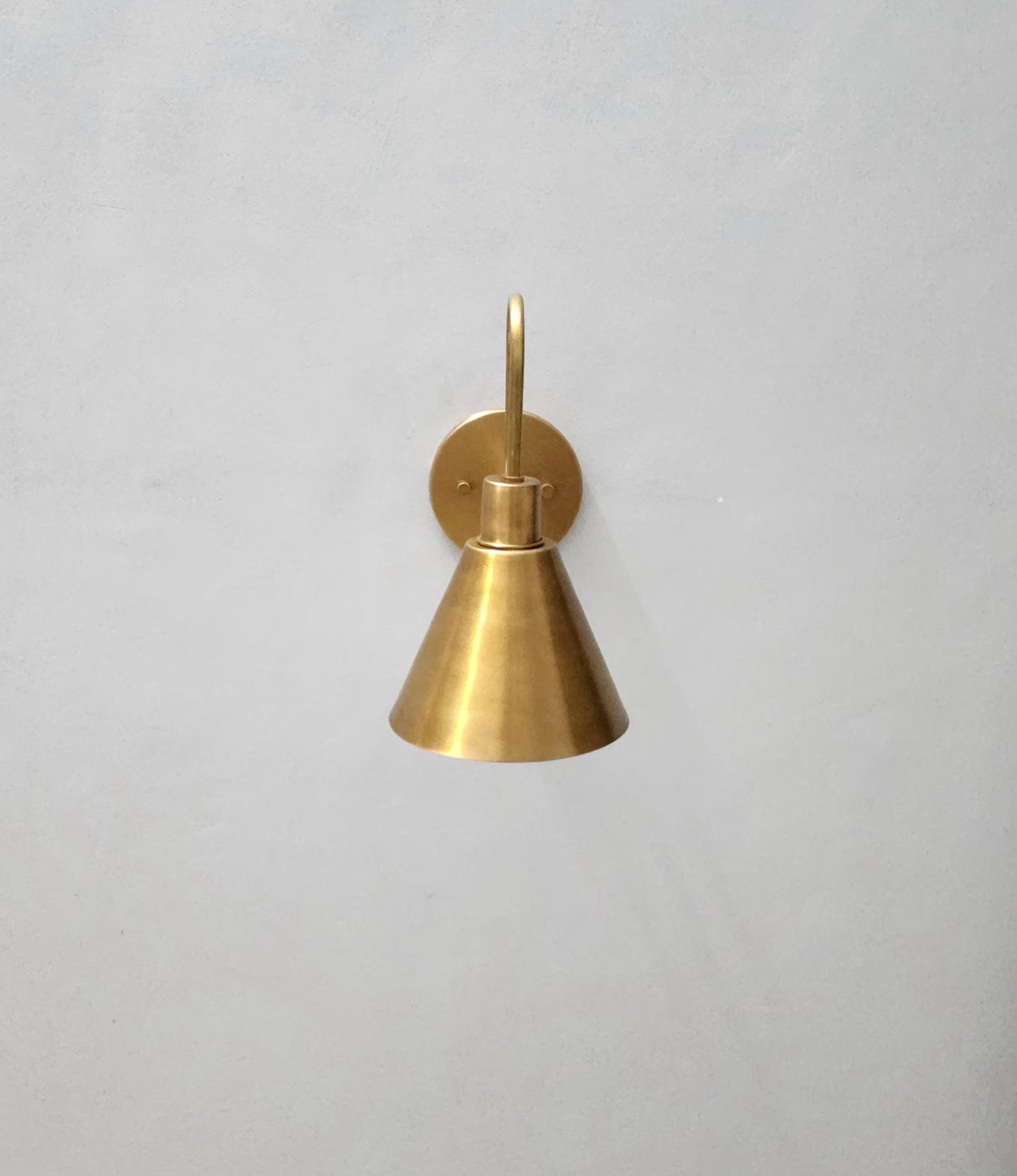 Elegant Mid Century Brass Wall Lamp for Your Home Decor