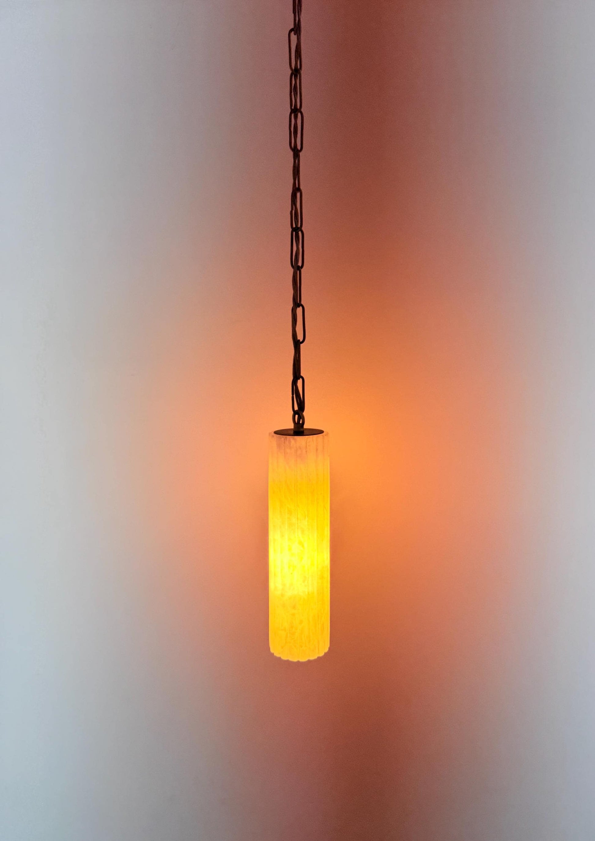 Handmade Fluted Alabaster Pendant Light – Solid Brass Chain Ceiling Fixture - optimized image