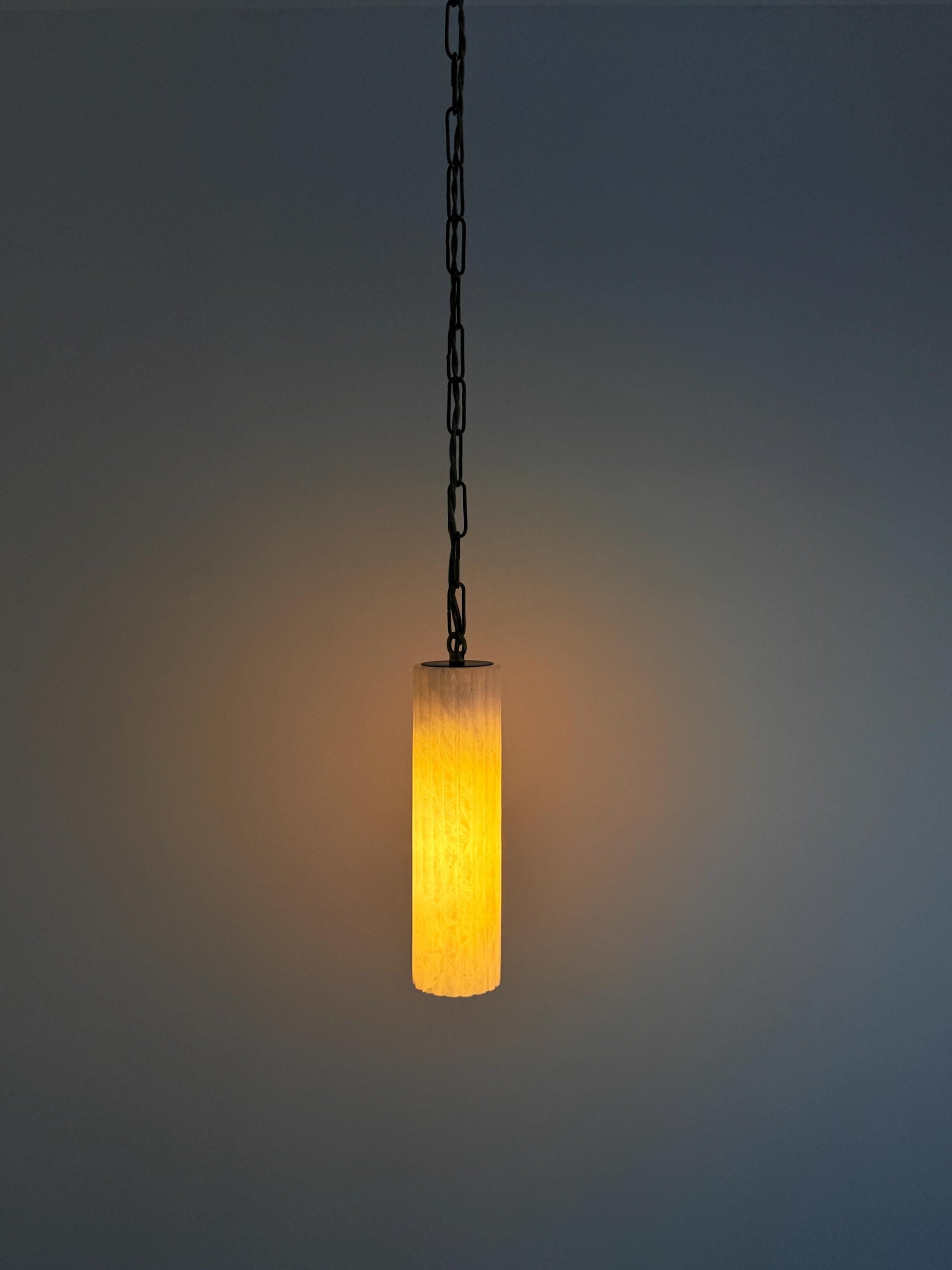 Handmade Fluted Alabaster Pendant Light – Solid Brass Chain Ceiling Fixture - optimized image