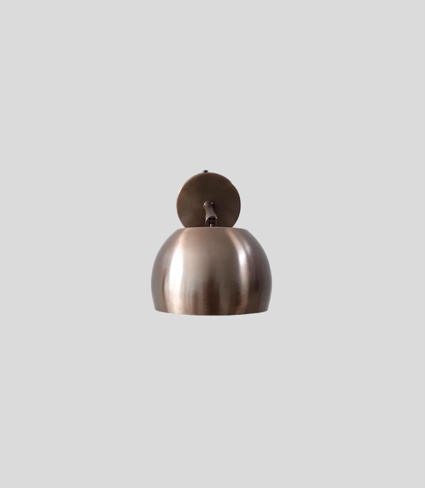 Adjustable Sputnik Wall Sconce in Brass – Compact and Chic Light