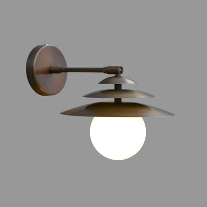 Retro Industrial Brass Wall Sconce: Stylish - optimized image