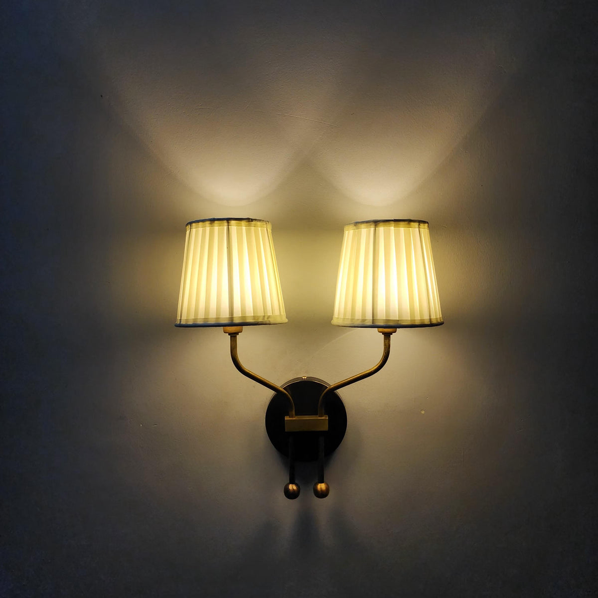 Illuminate in Style: Vintage-Inspired Double Arm Wall Sconce - optimized image