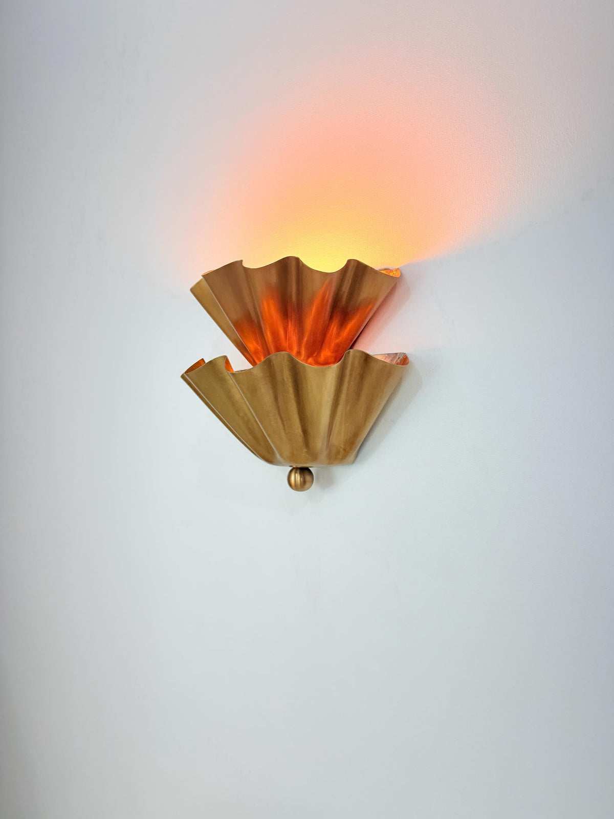 Scalloped Brass Half Flower Wall Sconce Handmade Shell Wall Light Fixture for Bedroom, Hallway, Bathroom & Entryway Decor - optimized image
