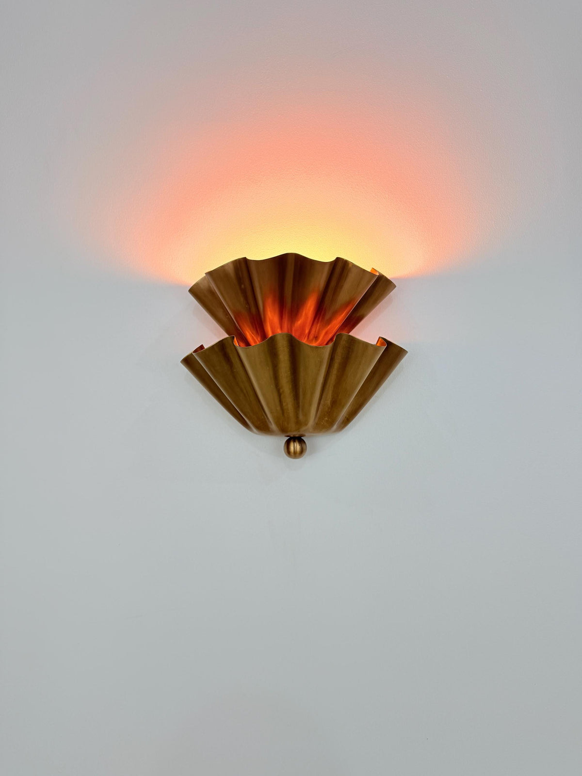 Scalloped Brass Half Flower Wall Sconce Handmade Shell Wall Light Fixture for Bedroom, Hallway, Bathroom & Entryway Decor - optimized image
